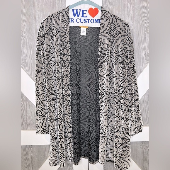 Ruby Rd. Sweaters - D18.03 Ruby Rd. Multi Vanilla Crushed Velvet Cardigan XL